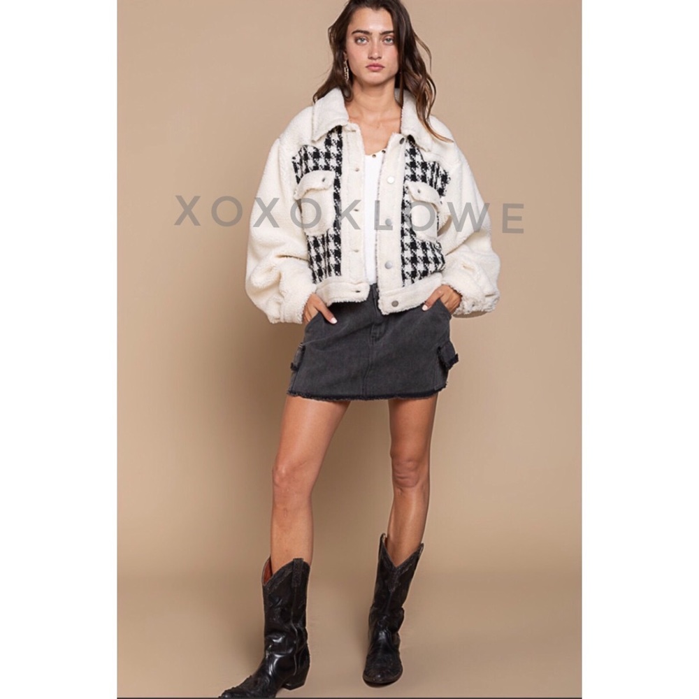 POL Ivory Teddy Coat | Houndstooth Sherpa Jacket Oversized Cropped Fit - Picture 6 of 10